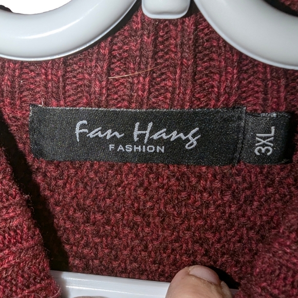 Fan Hang sweater vest zipper front color block, burgundy,cream and blue. - Picture 3 of 5